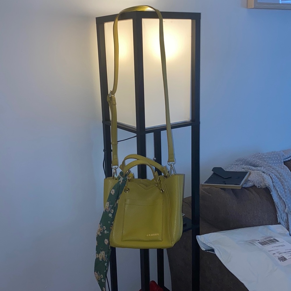 Steve Madden purse